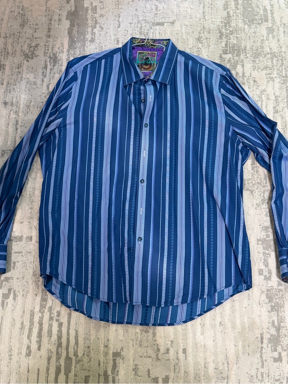 New Robert graham Men's Blue Vertical-Stripe Button-Up Shirt